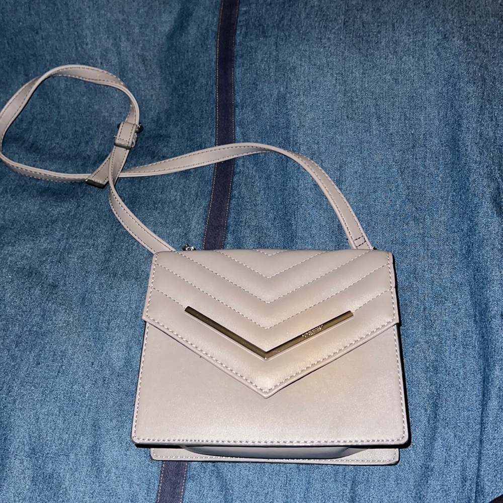 Perfect condition nine west purse